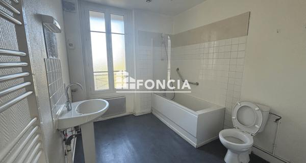 Location Appartement 2 pièces 44.5 m² - Houdan 78550