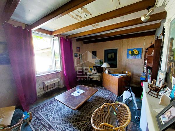 Maison BREUILLET + MURS D'UN COMMERCE - 5 pièces 115.65 m2 - A RENOVER