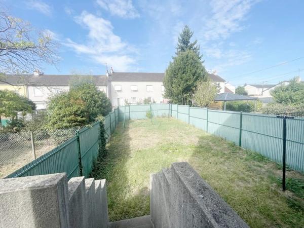 MAISON 3 CHAMBRES GARAGE ET JARDIN