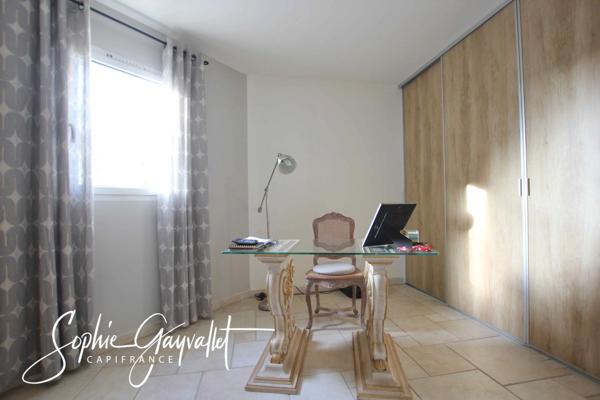 Villa familiale de 168m2 avec vue panoramique sur le village de Velaux