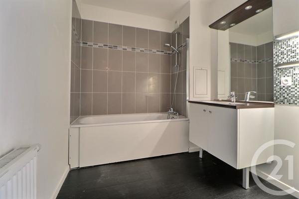 Appartement F4 à vendre  4 pièces - 74,56 m2 AULNAY SOUS BOIS - 93