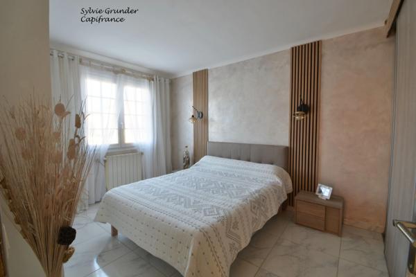 Maison à vendre 4 pièces SALIN DE GIRAUD (13)