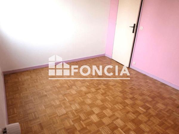 Location Appartement 4 pièces 83.2 m² - 10 A 22 RUE LOUIS LEYDIER Pont Eveque 38780