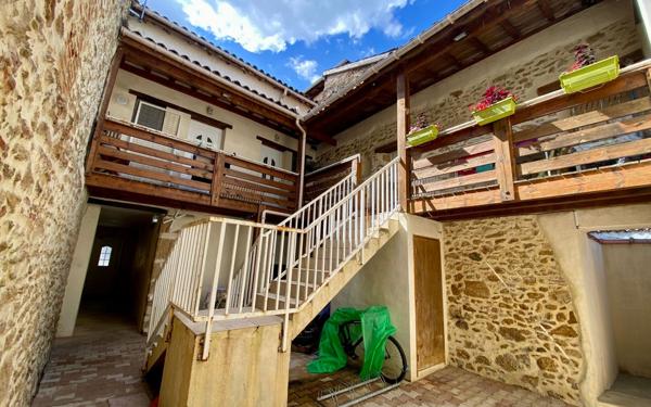 Immeuble à vendre    11 pièces •  Tartas