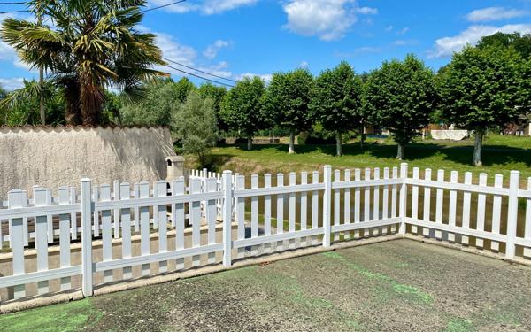 Immeuble à vendre    11 pièces •  Tartas