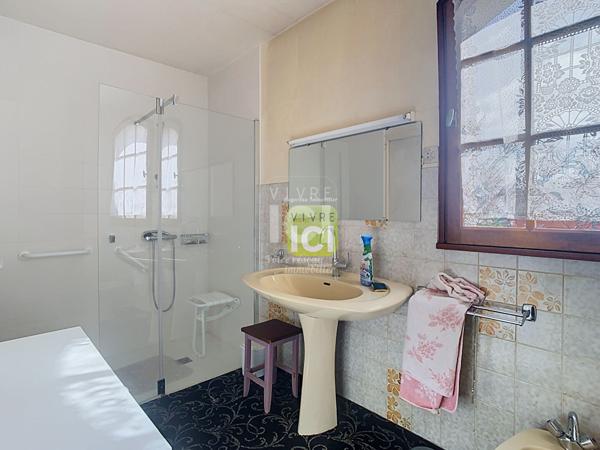 Maison Cholet 7 pièce(s) 150.94 m2