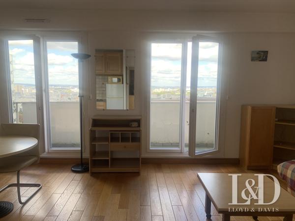 STUDIO AVEC TERRASSE ET VUE PANORAMIQUE