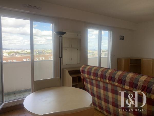 STUDIO AVEC TERRASSE ET VUE PANORAMIQUE