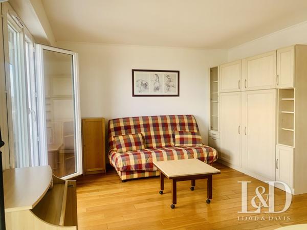 STUDIO AVEC TERRASSE ET VUE PANORAMIQUE