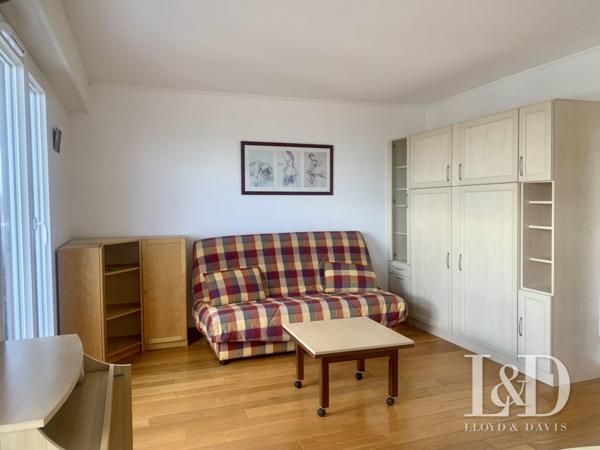 STUDIO AVEC TERRASSE ET VUE PANORAMIQUE