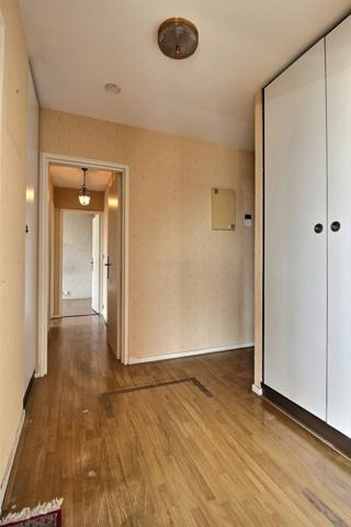 Métro CHARENTON ECOLE - 4 pièces de 85 m² - 8ème étage