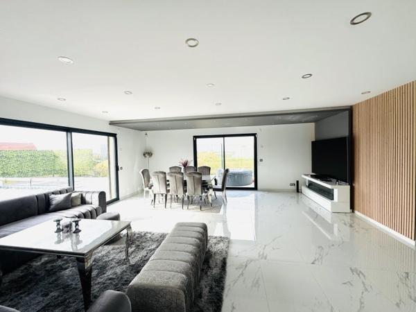 Vente / Maison de plain-pied à Nogent-sur-Seine (10400)