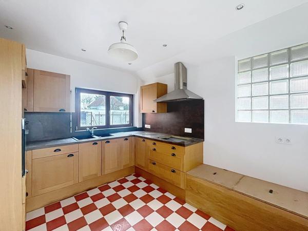 Vente                                                      Maison de ville
                        
                     5 pièces                      80 m2                     à Laon