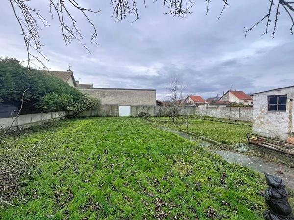 Vente                                                      Maison de ville
                        
                     5 pièces                      80 m2                     à Laon
