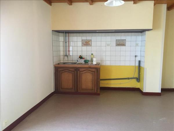 Immeuble à vendre |  Sainte-Bazeille |  730 m²