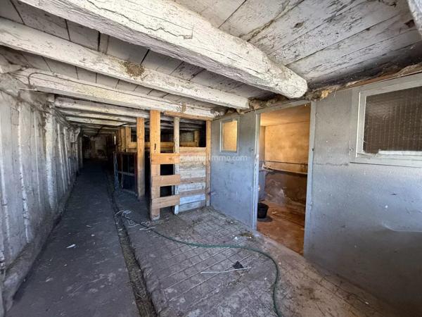 Vente                                                      Maison de village
                        
                     5 pièces                      130 m2                     à Chaumont-la-Ville