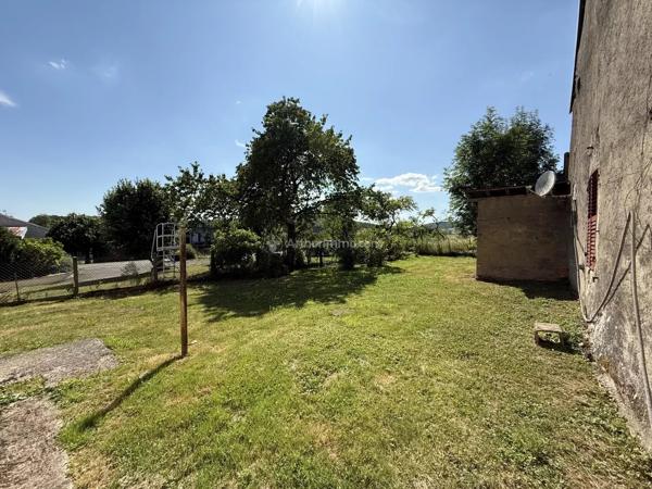 Vente                                                      Maison de village
                        
                     5 pièces                      130 m2                     à Chaumont-la-Ville