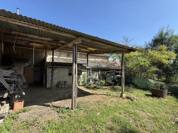 Vente                                                      Maison de village
                        
                     5 pièces                      130 m2                     à Chaumont-la-Ville