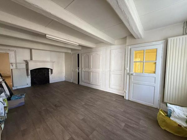 Vente                                                      Maison de village
                        
                     5 pièces                      130 m2                     à Chaumont-la-Ville