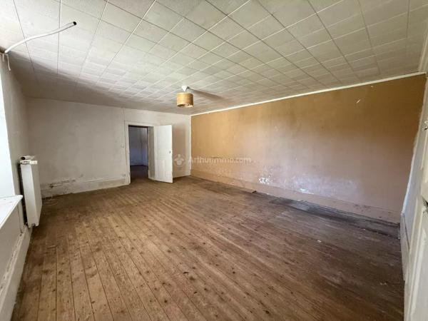 Vente                                                      Maison de village
                        
                     5 pièces                      130 m2                     à Chaumont-la-Ville