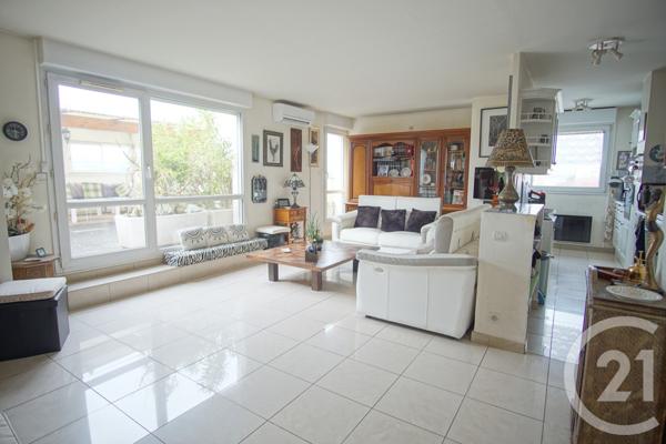 Appartement F4 à vendre  4 pièces - 82,79 m2 CHOISY LE ROI - 94