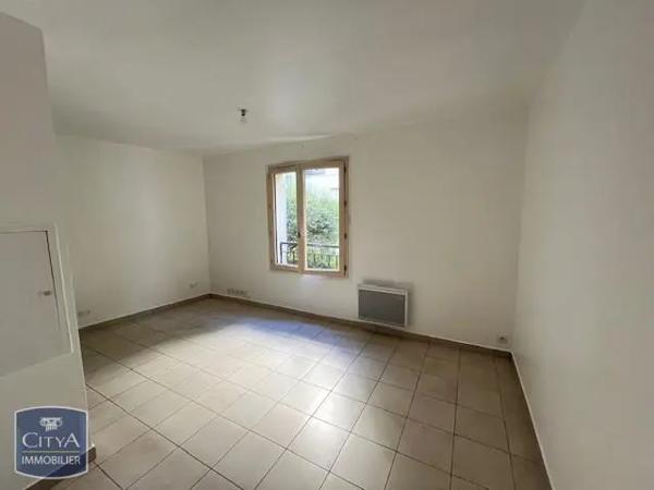 Appartement à louer 1 pièce 20.8m² Corbeil-Essonnes (91100)
