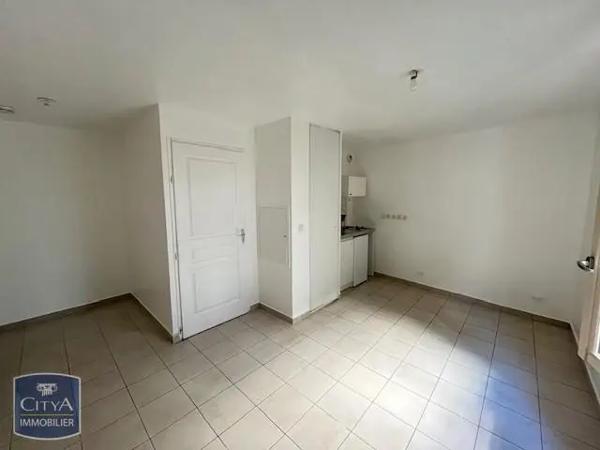 Appartement à louer 1 pièce 20.8m² Corbeil-Essonnes (91100)
