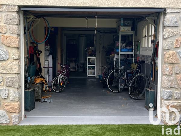 Maison à vendre 8 pièces 250 m² Le Pradet