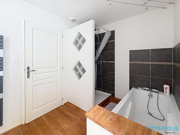 EN EXCLUSIVITÉ – Coup de cœur au cœur de Tarare : appartement de 96m² avec 3 chambres et une cave
