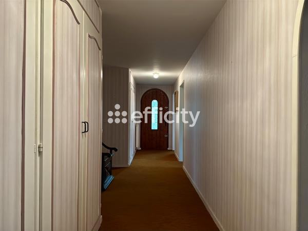 Maison 5 pièces - 184 m² Exclusivité efficity