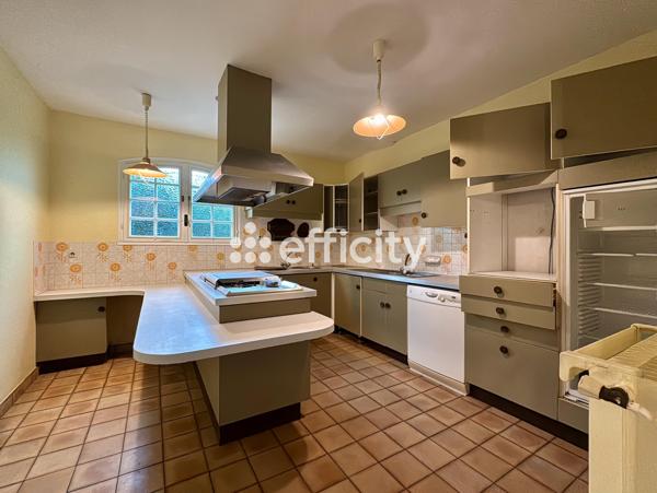 Maison 5 pièces - 184 m² Exclusivité efficity