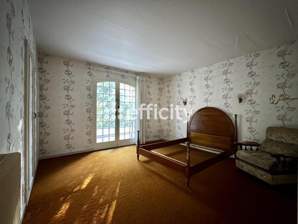 Maison 5 pièces - 184 m² Exclusivité efficity