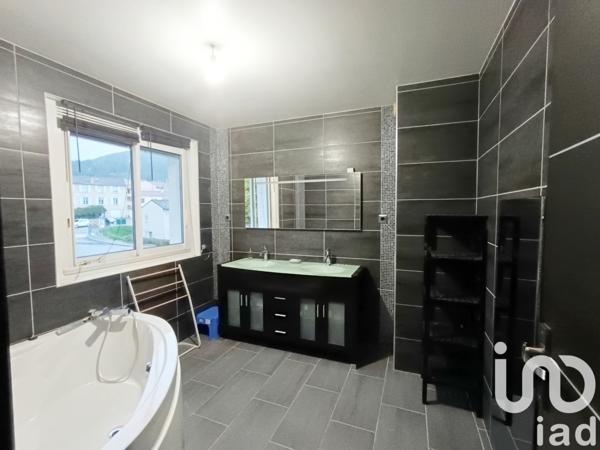 Maison à vendre 6 pièces 171 m² Bas-en-Basset