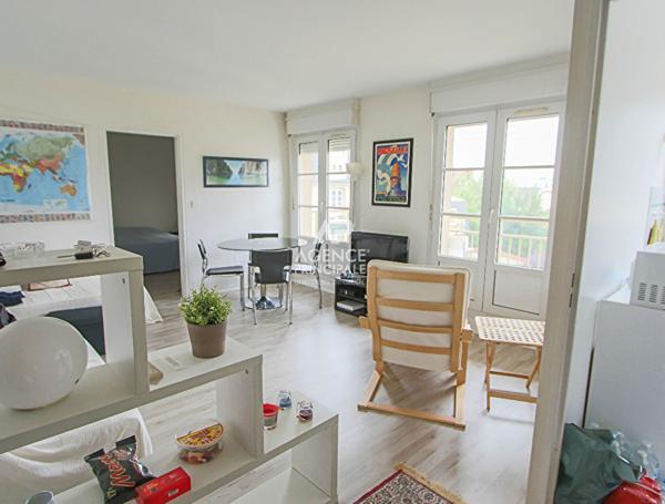 Appartement Poissy 2 pièce(s) 41 m2 - Meublé

Loyer €988/mois charges comprises **

- Ref : 8778