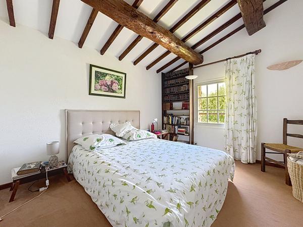 Maison d'exception à vendre à Luynes, Aix-en-Provence - 6 chambres, piscine, grand terrain