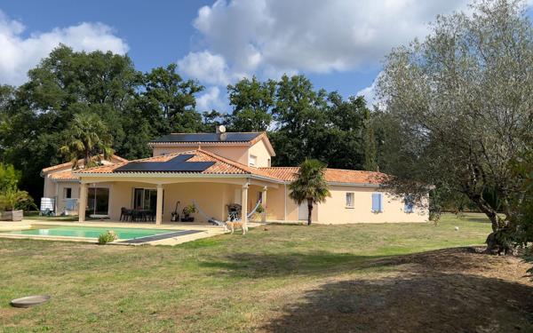 Maison à vendre    4 pièces • 234 m2 Brigueuil