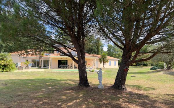 Maison à vendre    4 pièces • 234 m2 Brigueuil