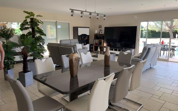 Maison à vendre    4 pièces • 234 m2 Brigueuil