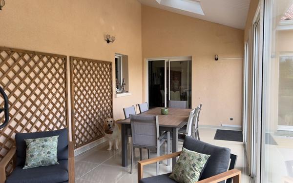 Maison à vendre    4 pièces • 234 m2 Brigueuil