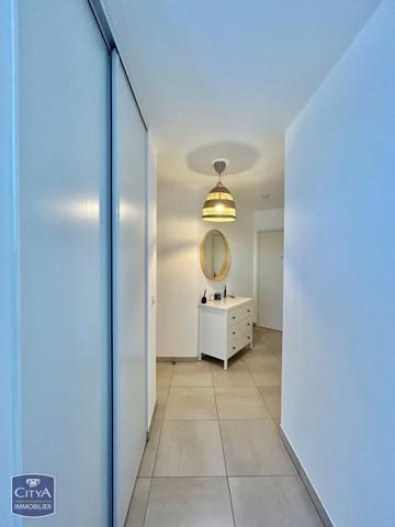 Appartement à vendre 1 pièce 27m² Bron (69500)