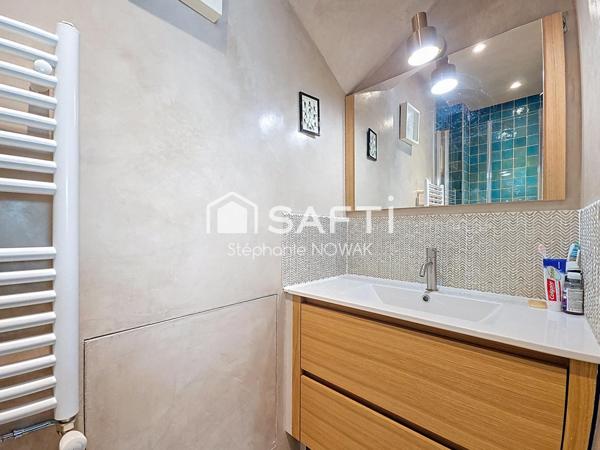 APPARTEMENT / MAISON AVEC BOX AU CALME