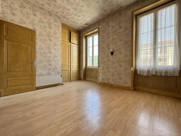 Appartement T5 de 106 m2 avec 167 m2 de terrain