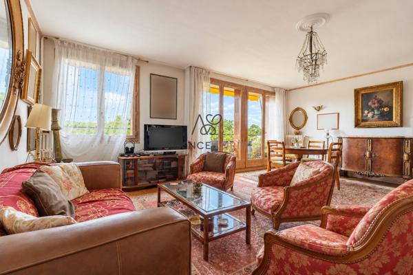 Appartement Le Vesinet 5 pièce(s) 85.25 m2 Le vesinet