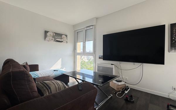 Appartement à vendre    1 pièce •  Pontault-Combault