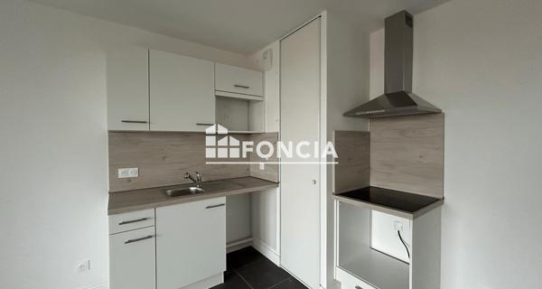 Location Appartement 3 pièces 61.99 m² - Bordeaux 33100