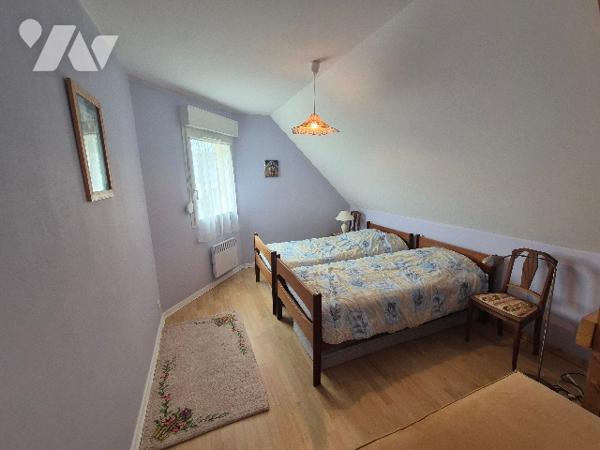 Une maison de 100 m², proche de la mer, dotée d’un terrain de 708 m², 4 chambres.