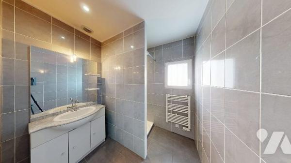 MAISON DE PLAIN PIED - ST JEAN DE LA RIVIERE