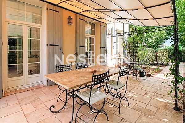 A VENDRE Appartement 3 pièces de 70m² - rez de jardin 216m² - Garage - cave - proche village