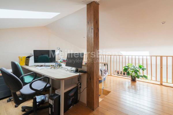 Grande maison en pierre avec T2 attenant et dépendances - La Brède