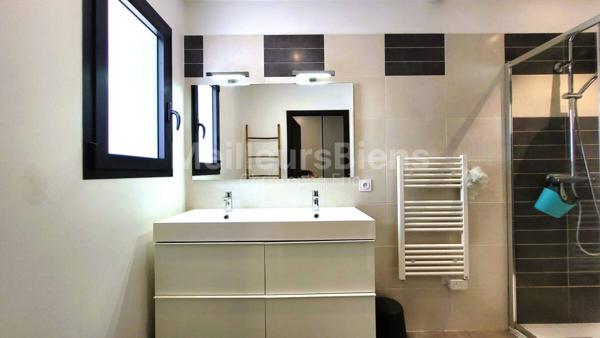 Propriété contemporaine à VENTABREN 360m² Maison, bureaux, appartement, garages